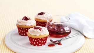 Strawberry Lemonade Cupcakes