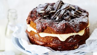 Cookies and Cream Layer Cake